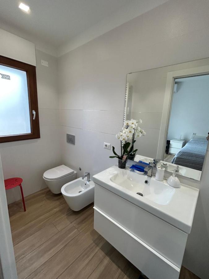 Central Modern Apartment Bari Eksteriør billede