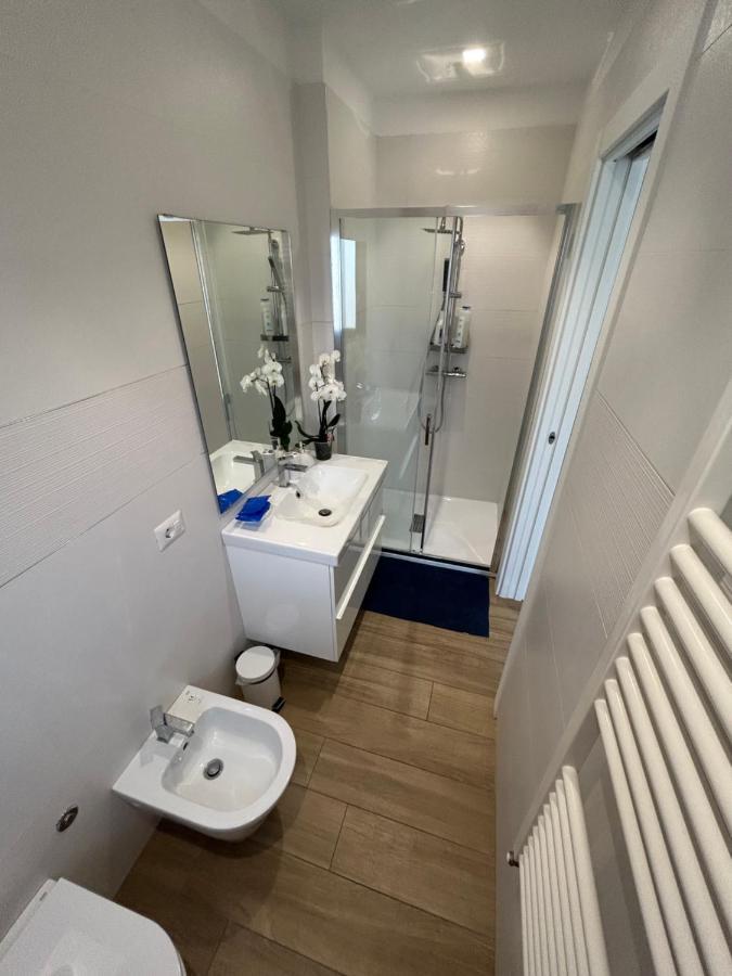 Central Modern Apartment Bari Eksteriør billede