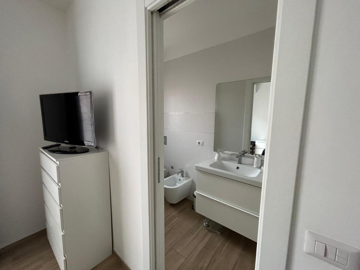 Central Modern Apartment Bari Eksteriør billede